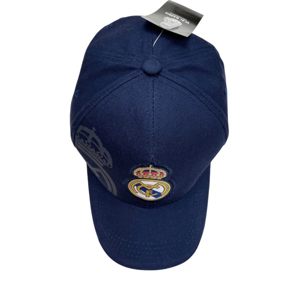 Real Madrid Football Club Crest Cap - Picture 7 of 14